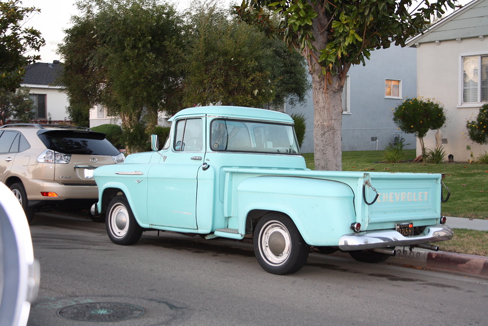 033_chevytruck_la.jpg
