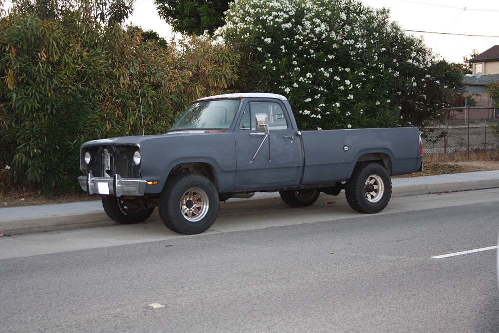 034_dodgetruck_la.jpg